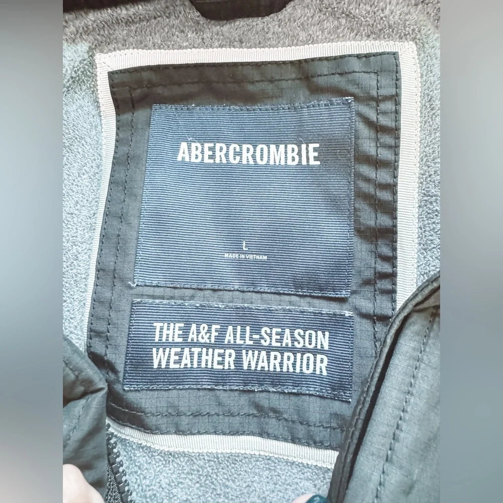 Abercrombie + Fitch All Season‎ Weather Fall Warrior Hooded Jacket Black Large
